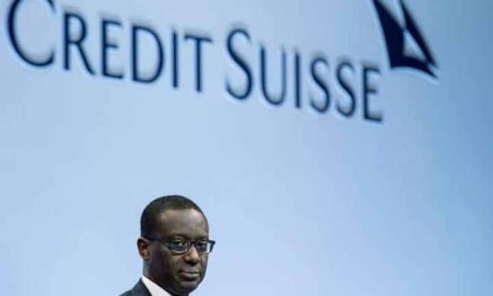Das sind die Gewinner und Verlierer im Börsenjahr 2016:Die Credit Suisse ist dieses Jahr das Schlusslicht im Swiss Market Index. Die zweitgrösste Schweizer Bank hat an der Börse fast dreissig Prozent an Wert verloren. Noch zweifeln Anleger, dass CEO Tidjane Thiam die Bank zurück zum Erfolg führen kann.