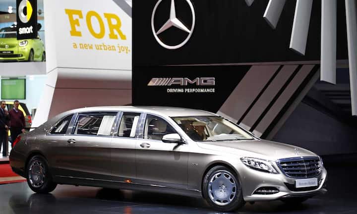 Mercedes-Benz Maybach Pullman
Mit einer Länge von 6,50 Meter ist die Prestigemarke von Mercedes schon rein äusserlich eine imposante Erscheinung. Das Fahrzeug ist als Chauffeurs-Limousine konzipiert und bietet einen beeindruckenden Innenraum.