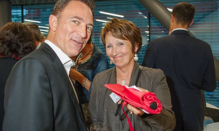 Philippe Cathelaz, Firmenich SA; Mary Mayenfisch, Stakeholder Relations, Business School Lausanne