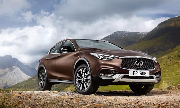 Der Eurasier: Infiniti QX30Der kompakte Edel-Nissan basiert auf dem Mercedes GLA. Doch im Grunde handelt es sich um einen aufgebockten Q30. Damit surft auch der ab Sommer verfügbare 4,43 Meter lange QX30 auf der Kompaktwelle. Das markante Äussere mit vielen Sicken und wild gebogener C-Säule macht seine Eigenständigkeit aus; in Europa ist der adaptive 4×4-Antrieb serienmässig. Motorisch gibt es einen 2,2-Liter-Turbodiesel mit 170 PS plus Siebenstufen-Doppelkupplung. Ab 42'585 Franken.