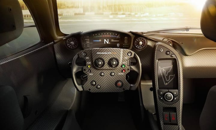 mclaren-p1-gtr-innen.jpg