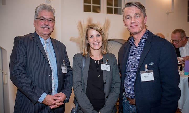 Impressionen von der Podiumsdiskussion «Rendez-vous Helvetia»v.l. Rolf Hofstetter, Credit Suisse AG | Alexandra Michel, Credit Suisse AG | Jwan Dornbierer, Maler Stüdeli AG