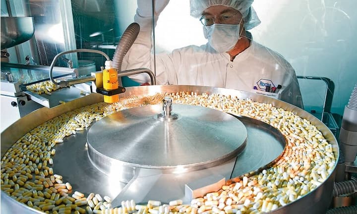 Roche: Der Pharmariese ist Best in Class. Verglichen mit seinen ausländischen Konkurrenten weist er die tiefsten CO2-Emissionen auf. Insgesamt wird Roche mit der Ratingstufe B als nachhaltig eingestuft.