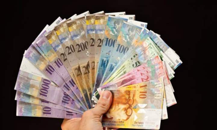 Auch Finanz- und Anlageberatern droht die Konkurrenz durch kluge Maschinen. Automatisierungswahrscheinlichkeit: 40 Prozent.