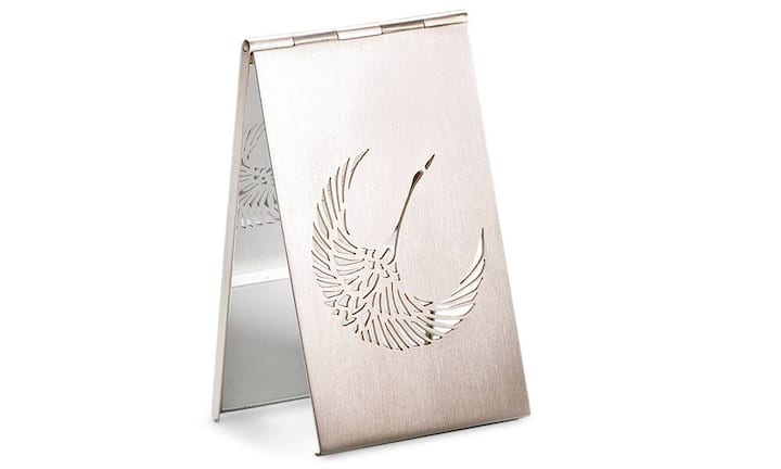 Kazu Huggler: Taschenspiegel «Compact Mirror Crane», Silber. 540 Franken.