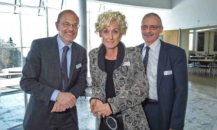 Urs von Däniken, Bereichsleiter, Raiffeisen Schweiz;
Romana Swoboda, Abteilungsleiterin, Raiffeisen Schweiz;
Marc Agthe, Gruppenleiter Entwicklungsprozesse, Raiffeisen Schweiz