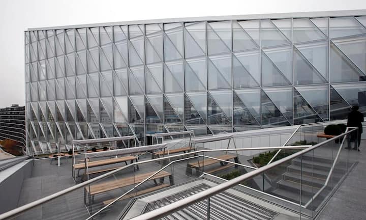 Das Gebäude steht im Stadtviertel Sécheron.