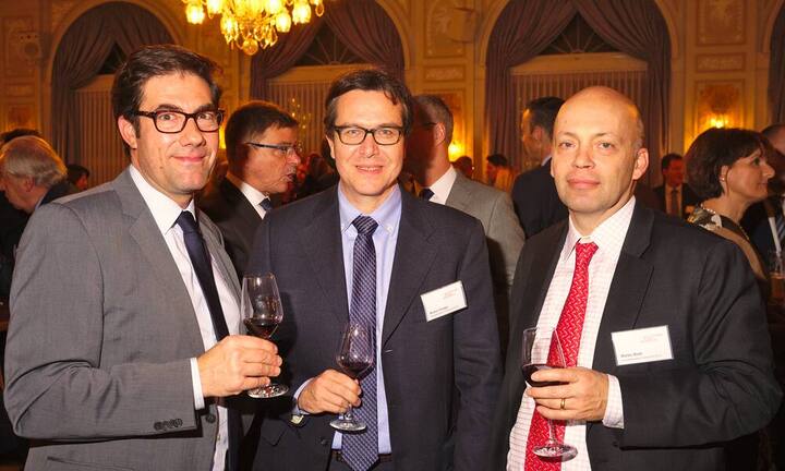 Christoph Niederberger, Generalsekretär, Konferenz Kantonaler Volkswirtschaftsdirektoren;
Martin Gisiger, Promotion Activities Directorate, SECO;
Martin Roth, Controlling, SECO