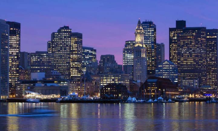 Die Top 10 eröffnet Boston.