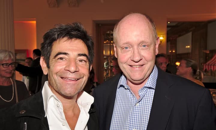 Schoscho Rufener, Eventmanager;
Hans Syz, Filmproduzent