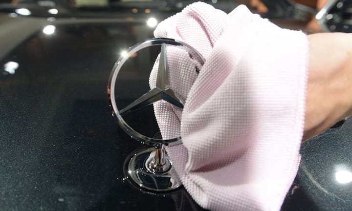 Die neue S-Klasse soll das Prestige des Mercedes-Stern mit neuem Glanz erfüllen.