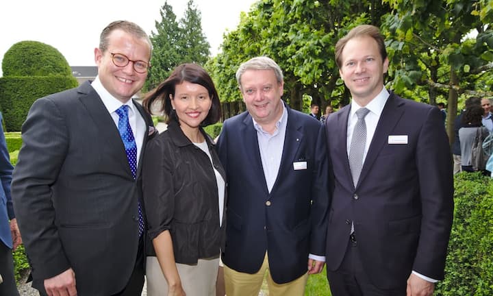 Felix Grisard, Stiftungsrat, W.A. de Vigier Stiftung;
Claudia Barbour, CEO, AKER International AG;
Hans-Florian Zeilhofer, Prof. Dr., Chefarzt Chirurgie, Universitätsspital Basel;
Christoph Kausch, CEO, MTIP MedTech Innovation Partners AG