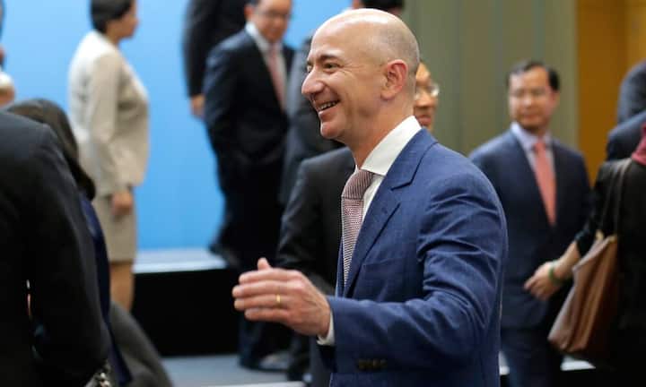 Amazon-Chef Jeff Bezos hatte mit 25 Jahren einen Job in der Bankenbranche.