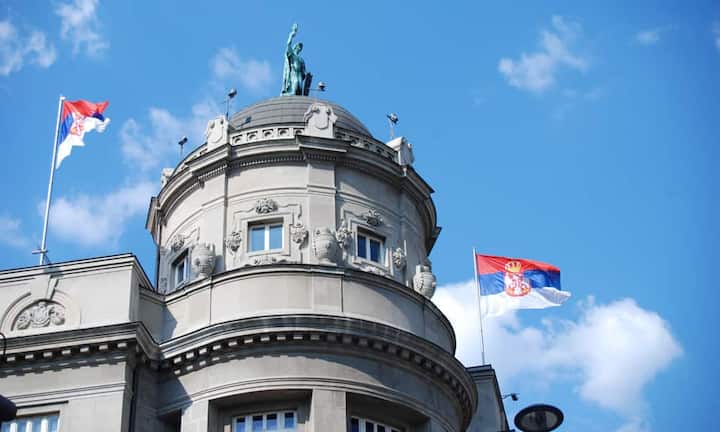 8. Zürich-Belgrad ist heiss
Mit Air Serbia geht es für 200 Franken nach Belgrad. Die Destination ist die viertbeliebteste ab Zürich, löst in Genf und Basel aber keine Begeisterungsstürme aus.
Bild: Flickr/CC/George M. Groutas