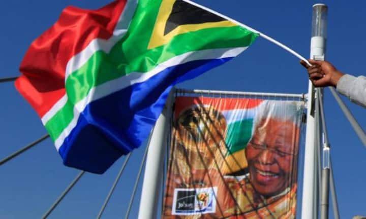 3. Korb von SchwellenländerwährungenDurch die niedrigen Zinssätze in den Industrieländern sind hoch rentable Schwellenländerwährungen (Real, Rupie, Rubel und Rand) attraktiv im Vergleich zu wachstumssensitiven Industrieländerwährungen (australischer Dollar, kanadischer Dollar, schwedische Krone).