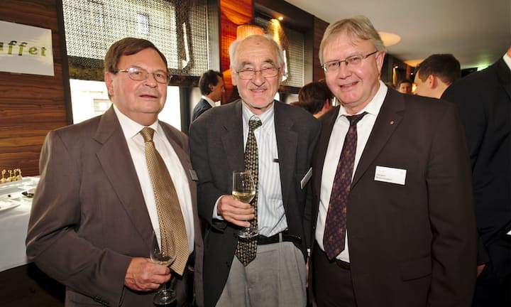 Klaus Hug, Anwalt;
Georg Wiederkehr, Mitgründer und Konsulent Zürich,  Bratschi Wiederkehr & Buob;
Jürgen Brönnimann, Partner Bern,  Bratschi Wiederkehr & Buob