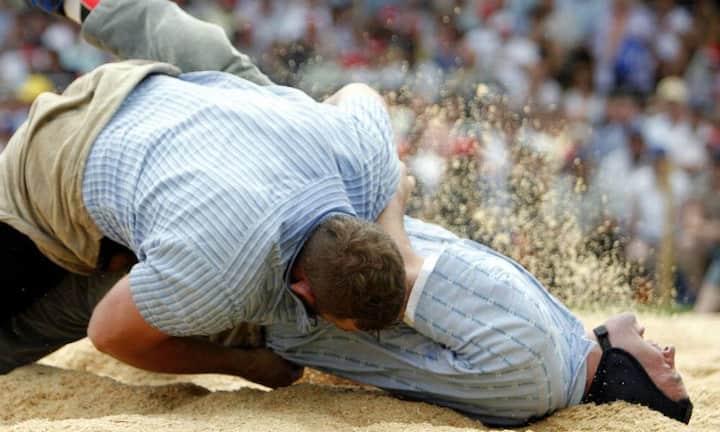 Das diesjährige Eidgenössische Schwing- und Älplerfest findet vom 30. August bis zum 1. September in Burgdorf statt. Die Organisatoren erwarten 250000 Besucher. In der Arena finden 52000 Personen Platz. Das Organisationskomitee besteht aus 200 Mitgliedern, die von...