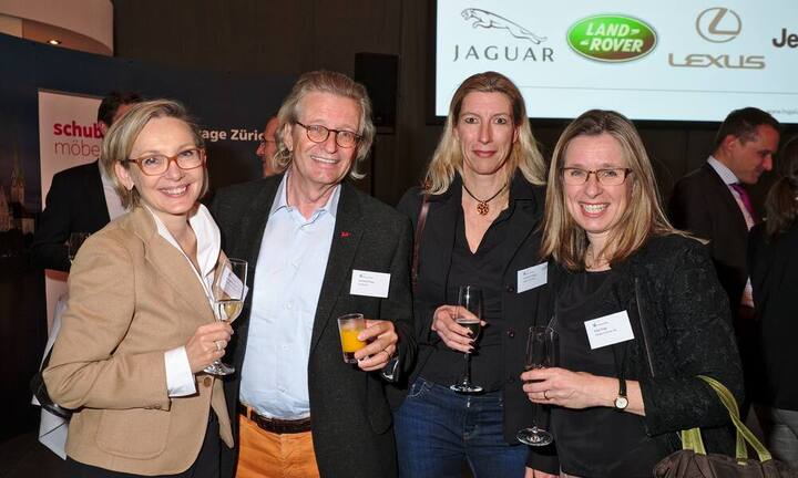 Jacqueline B. Moeri, Partner, Farner Consulting;
Leonhard Fopp, Inhaber, Dymas AG Business & Art Consulting;
Caroline Villiger, Inhaberin, villiger marketing;
Katja Feige, Director Conferences, Euroforum Schweiz AG