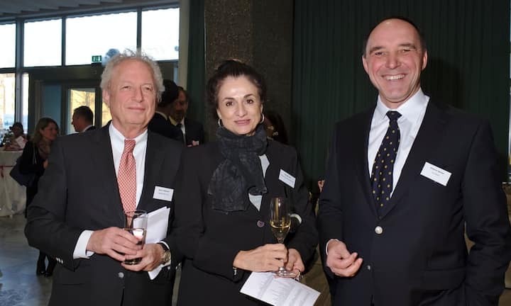 Roy C. Hitchman, Inhaber, Hitchman Roy C. AG;
Renate Hotz, Inhaberin, Renate Hotz Communications AG;
Stephan Nyfeler, Senior Account Executive Global Clients, Aon Schweiz AG (v.l.n.r.)