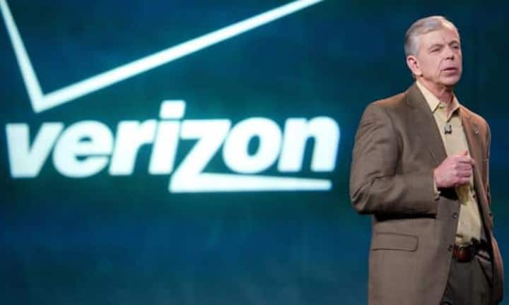 Rang 11, Lowell McAdam: Der Chef des US-Telekommunikationskonzerns mit Sitz in New York verdiente im gleichen Zeitraum 15,8 Millionen Dollar. Auch er erhielt einen Menge Aktien auf sein Depot ausbezahlt. Sie hatten einen Wert von 9'375,077 Dollar. Der Rest seines Gehalts setzte sich unter anderem aus einem Bonus in der Höhe von über 4 Millionen und einem Grundsalär von knapp 1,5 Millionen Dollar.