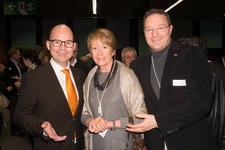 Willem van der Zee, Area Vice President, Radisson Blu; Edith Weibel, Inhaberin, Weibel Communications AG; Markus Conzelmann, General Manager, Radisson Blu Hotel