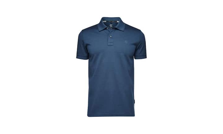 Elegant: Tiger of Sweden
Aus mercerisierter Baumwolle ist dieses Polohemd mit Saum und Ärmel aus Rippstrick. Kleine Seitenschlitze und das aufgestickteTiger of Sweden-Logo sind weitere Besonderheit dieses Poloshirts in der Passform Regular Fit. Preis 149 Franken
