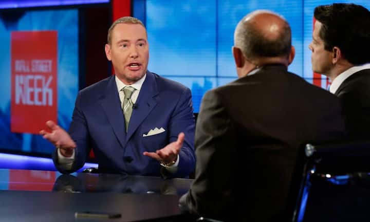 Platz 7: Jeffrey GundlachVermögen: 1,4 Milliarden DollarVerwaltete Investments: 95 Milliarden DollarDer Bondkönig und Gründer von Doubleline Capital zählt zu den einflussreichsten Männern an der Wall Street. Seine Einschätzungen haben Gewicht.