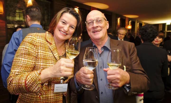 Nikolina Fuduric, Professorin, Fachhochschule Nordwestschweiz FHNW;
Marcel Schmid, Chairman, International Football Arena