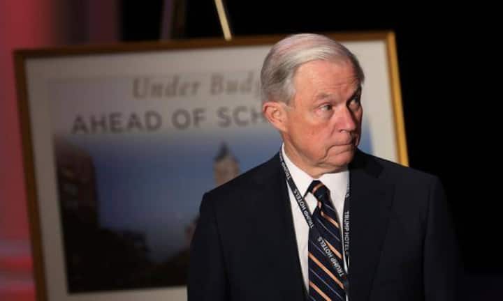 Jeff Sessions - JustizministerJeff Sessions ist ein weiterer Erzkonservativer aus dem Südstaat Alabama. Er verfolgte gegen Obama einen rigiden Oppositionskurs.