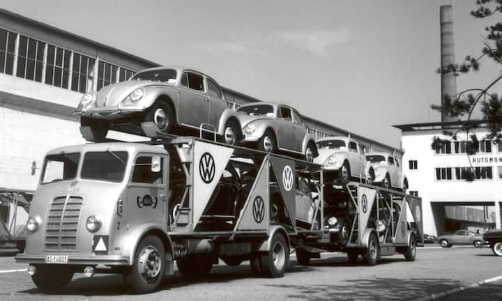Der Triumphzug des Volkswagens war nicht zu stoppen - in der Schweiz und im Rest der Welt. 1950 wurde Haefner als einziger Ausländer und Importeur in den Aufsichtsrat der Volkswagenwerke berufen.