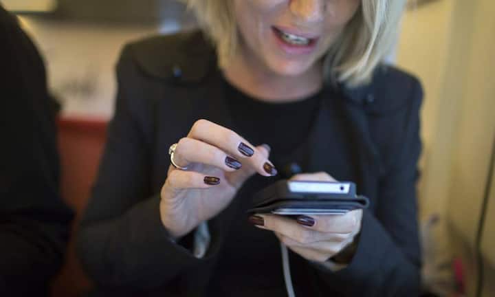 Rang 7: Telekommunikation
Frauen verdienen in der Telekommunikation 7'148 Franken im Monat – so viel wie in kaum einer anderen Branche. Männer hingegen erhalten in der Telekommunikation mit durchschnittlich 9705 Franken fast 36 Prozent mehr.