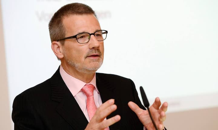 Gut bekannt ist Grieder mit Philip Mosimann, dem VR-Präsidenten des Maschinen-und Fahrzeugbauers Bucher Industries, …