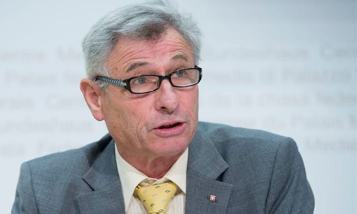 Platz 1: Jean-Pierre Grin (SVP, VD)-29 PunkteIn den vergangenen vier Jahren waren Sonderwünsche Trumpf. Die Parlamentarier forderten unter anderem Steuererleichterungen oder sonstige Geschenke für Nannys, für Beizer, für Hoteliers oder für Pistenfahrzeughalter. Für Letzteres stimmte unter anderem SVP-Nationalrat Jean-Pierre Grin.