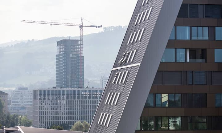 Platz 2: Zug - plus 64 Prozent