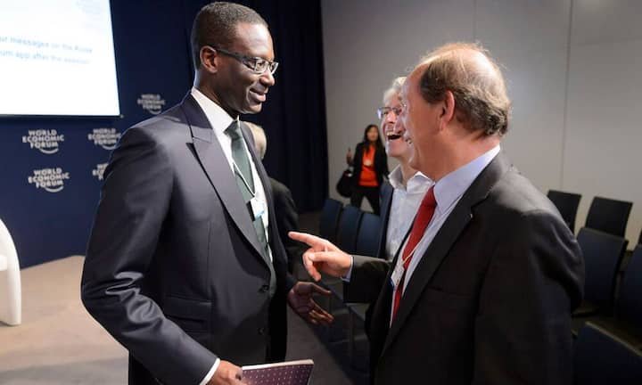 Tidjane Thiam (links), Credit Suisse: An der Ecole Nationale Supérieure des Mines in Paris hat er 1986 Fortgeschrittene Mathematik und Physik studiert. Weiter hat er einen MBA an der INSEAD in Fontainebleau abgeschlossen.