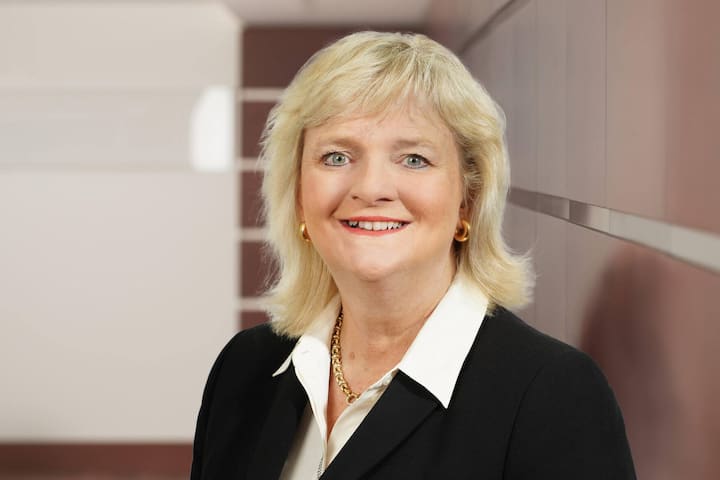 Daniela Vetsch ist Inhaberin und Immoberaterin bei der Exklusiv Immobilien AG.