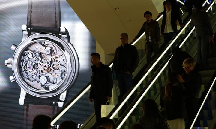 In Basel dreht sich zur Zeit alles um Uhren und Schmuck.bloomberg