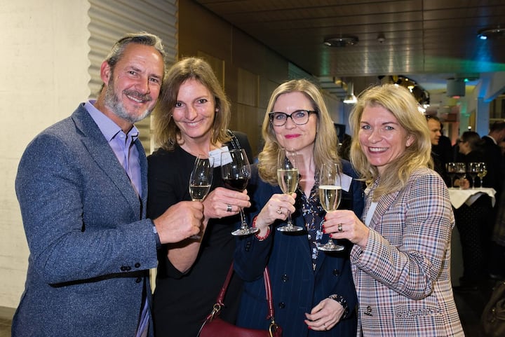 Nicola Feuerstein, Feuerstein Schelling & Partner AG; Sabrina Furler, CEO Walde & Partner Immobilien AG; Manuela Beer, CEO PKZ; Vera Wemmie, PKZ