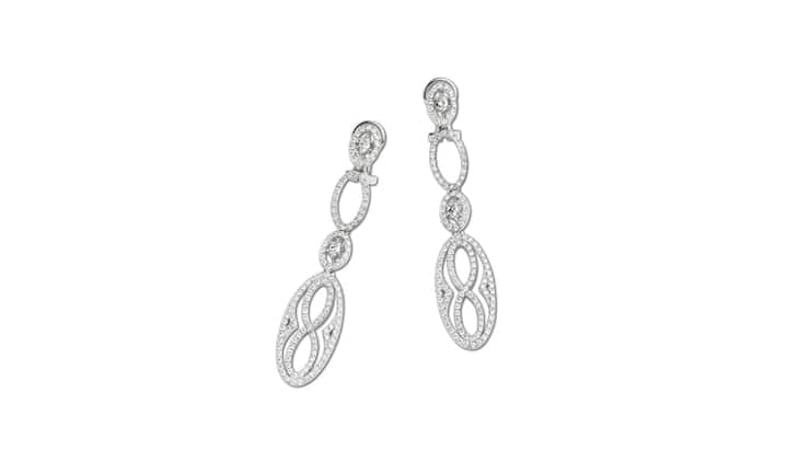 Ohrstecker mit Brillanten (2,61 Karat) sowie vier Diamanten im Ovalschliff