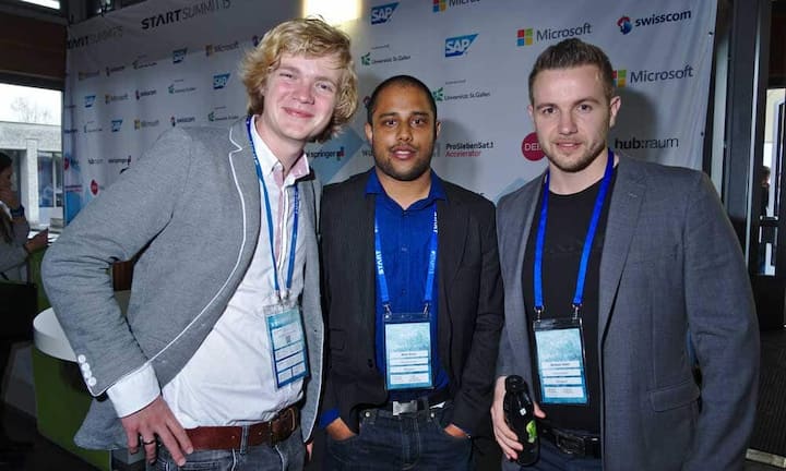 Vincent van der Meer, Student, Hanze University;
Brian Mohr, Student, Hanze University;
Valeri Schwarz, Student, Hanze University