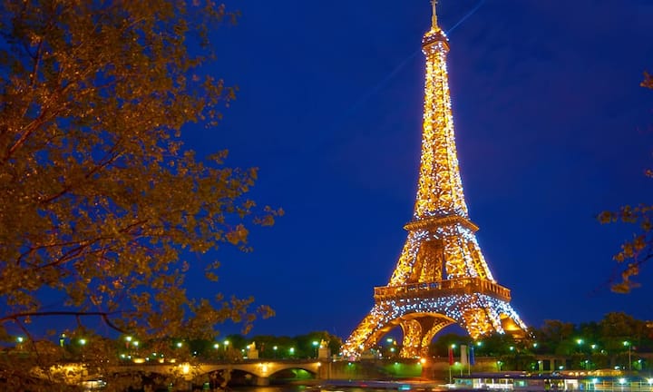 Unschlagbar für den Weihnachtseinkauf ist aber die Stadt der Liebe. Rang 1: Paris.
Moyan Brenn/flickr/CC