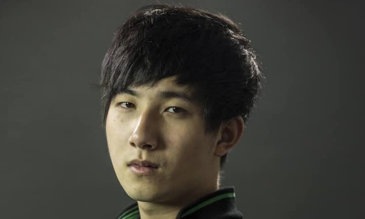 Rang 6: Linsen Xu «fy» (19) kommt auf 353'609 Dollar.
Aus der Schweiz nehmen etwa 25 Spieler an verschiedenen Wettkämpfen teil. Mit Preisgeldern im Wert von 13'236 Dollar hat Mathieu Quiquerez «Maniac» in diesem Jahr am meisten von allen Schweizern gewonnen.
© ESL | eslgaming.com