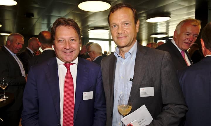 Pascal Gentinetta, Managing Director, Bank Julius Baer S.A.;
Manuel Ebner, Country Executive, Bank of America Merrill Lynch Int.