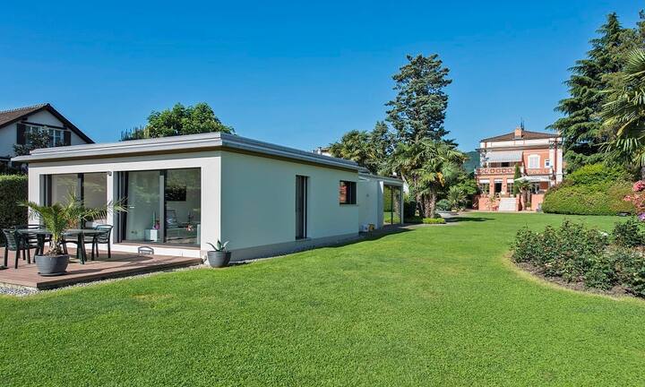 Zur Villa gehört auch ein Gästehaus von 70 Quadratmetern Grösse.