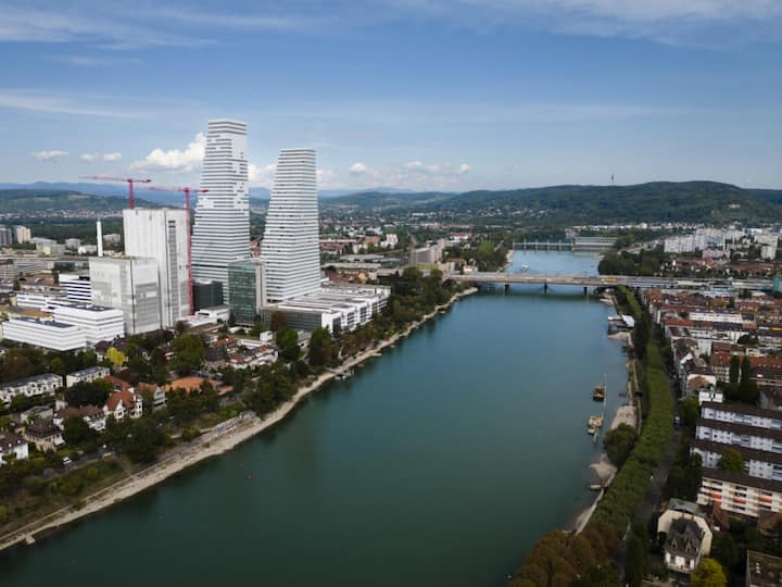 ROCHE, ROCHE HOLDING AG, ROCHE TURM, ROCHE TOWER, HOCHHAUS, EROEFFNUNG, PHARMAUNTERNEHMEN,