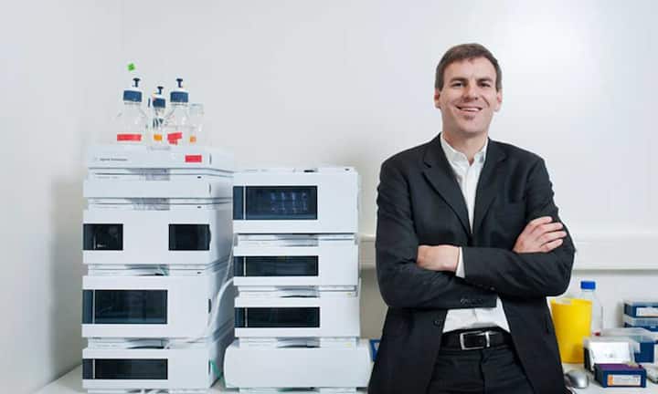 Christian Zahnd:Vor elf Jahren gründete der Molekularbiologe mit ETH-Diplom und Doktortitel frisch von der Universität Zürich mit anderen Wissenschaftlern das Unternehmen Molecular Partners. Dank eines Börsengangs besitzen sie ein gutes Finanzpolster, doch Roche sprang jüngst als wichtiger Partner ab. Bilder: Keystone