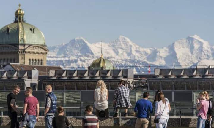 Auch der Hauptstadtkanton Bern liegt im Mittelfeld. Dafür haben die Berner am wenigsten Angst vor einem Börsencrash. Dies würde hier auch nur die wenigsten direkt betreffen.