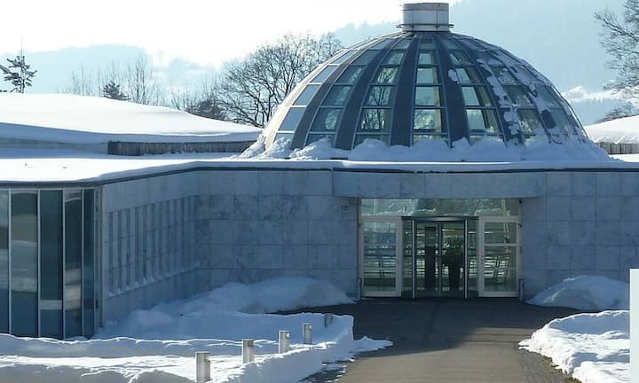 Platz 3Universität St. Gallen (Schweiz) 90'377 Euro