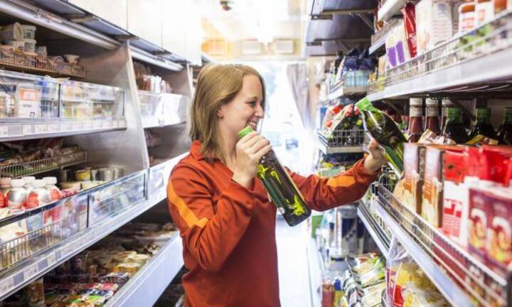 Welche Firmen haben in der Schweiz am meisten offene Stellen ausgeschrieben? Diese Zahlen haben X28 und Jobagent.ch für handelszeitung.ch herausgefiltert. Hier das Ergebnis für November:Rang 10: Migros – 231 ausgeschriebene Stellen