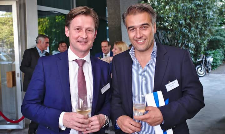 Olaf Oelschläger, Commerzbank AG;
Fidel S. Stöhlker, Stöhlker AG